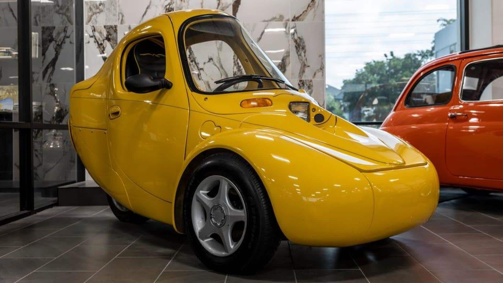 This banana-yellow shoe-like EV is going under the hammer