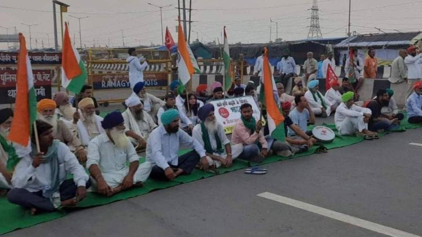 Delhi-Uttar Pradesh traffic hit due to highway blockade Delhi-Uttar Pradesh traffic hit due to highway blockade