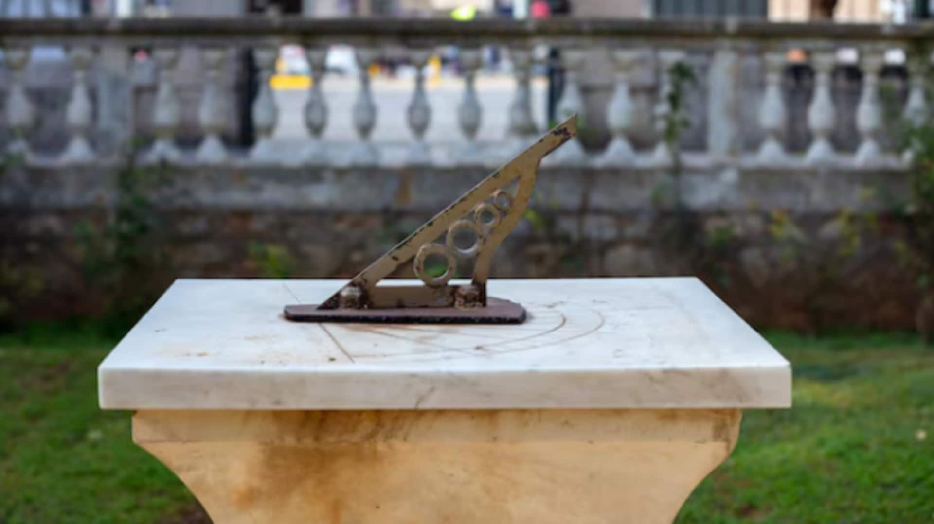 Discover Athens through its ancient sundials