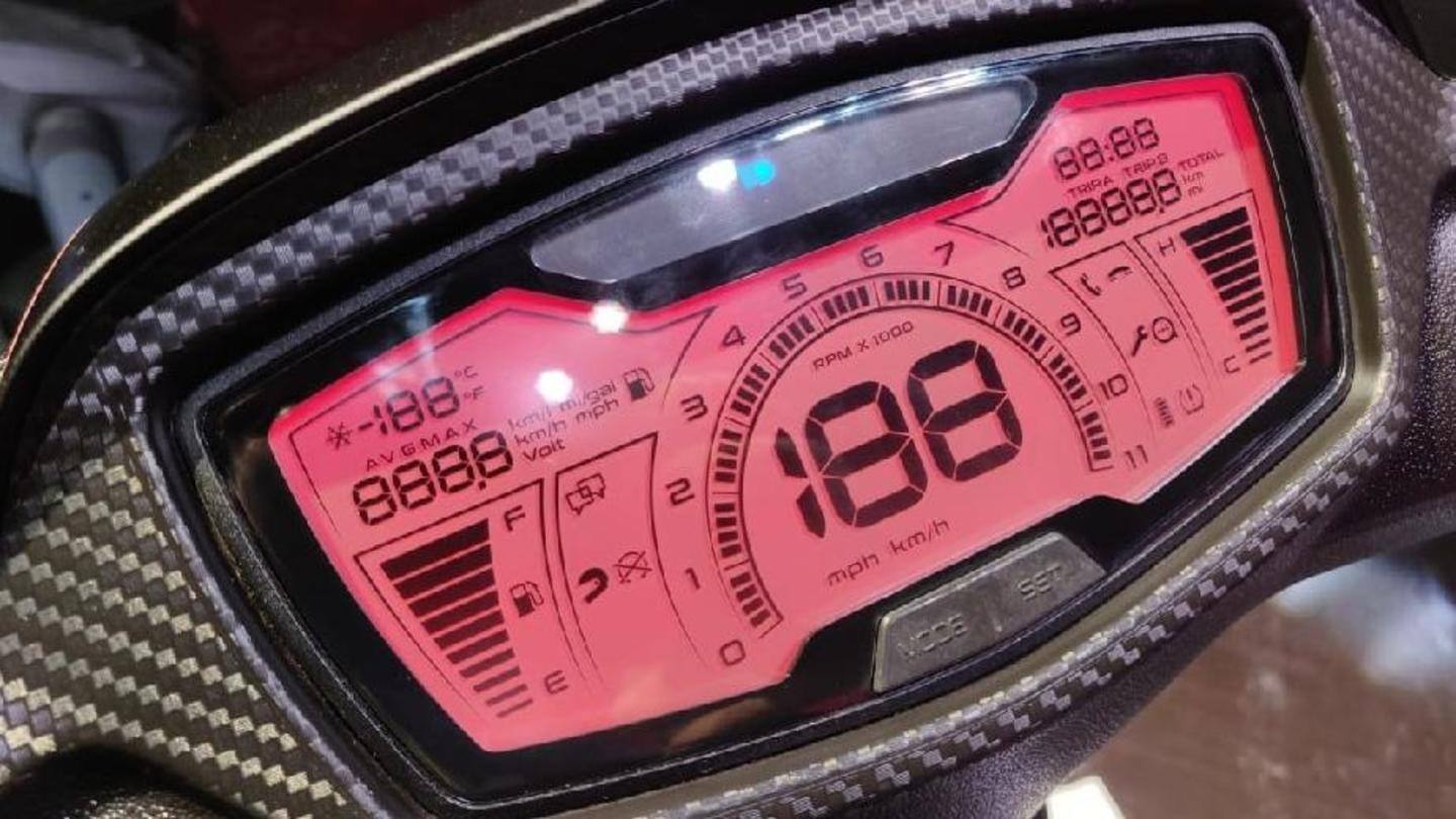 The scooters have 14-inch alloy wheels and full-LED lighting The scooters have 14-inch alloy wheels and full-LED lighting
