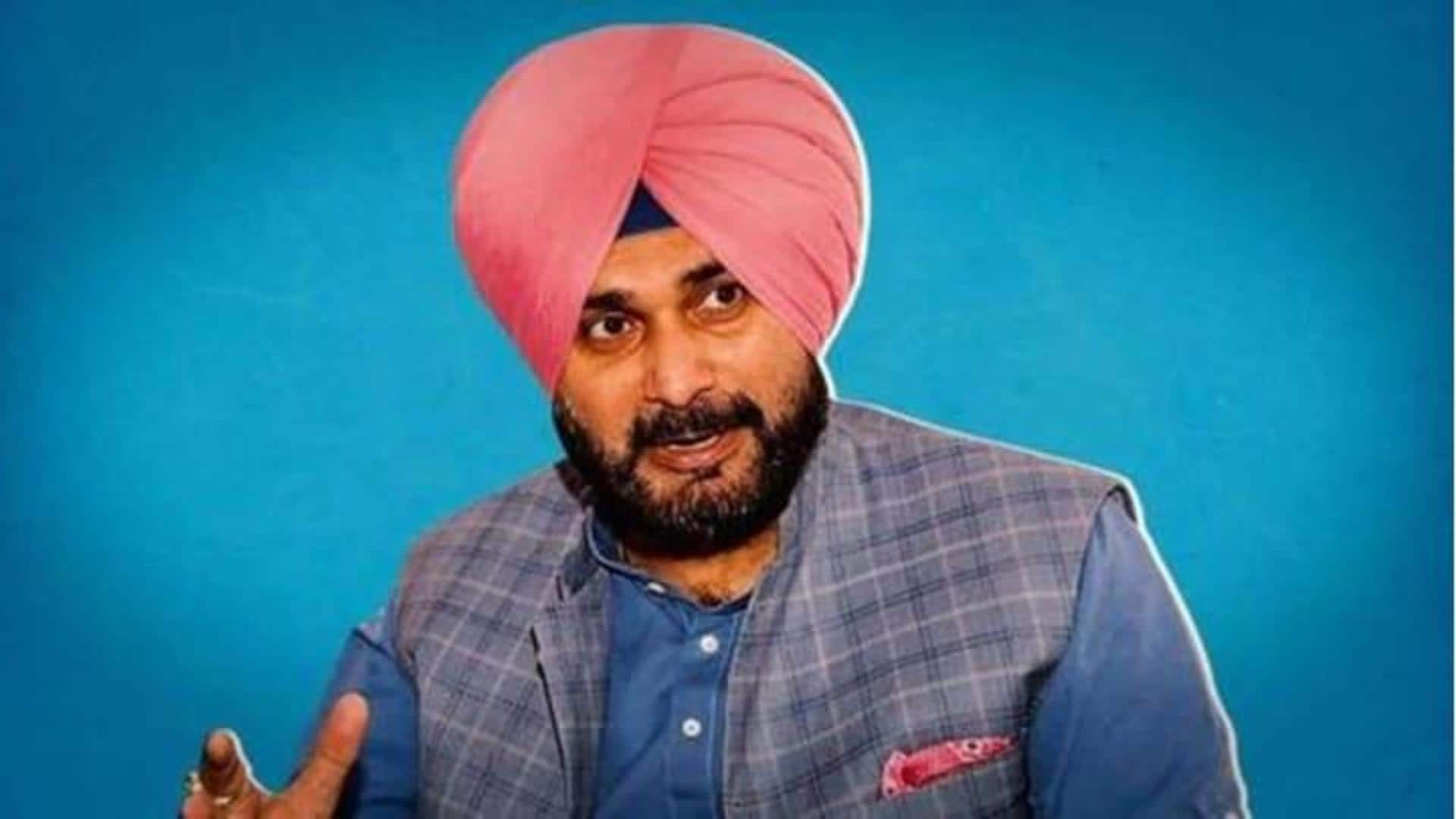 Punjab: After prison release, Navjot Sidhu meets Moose Wala's parents