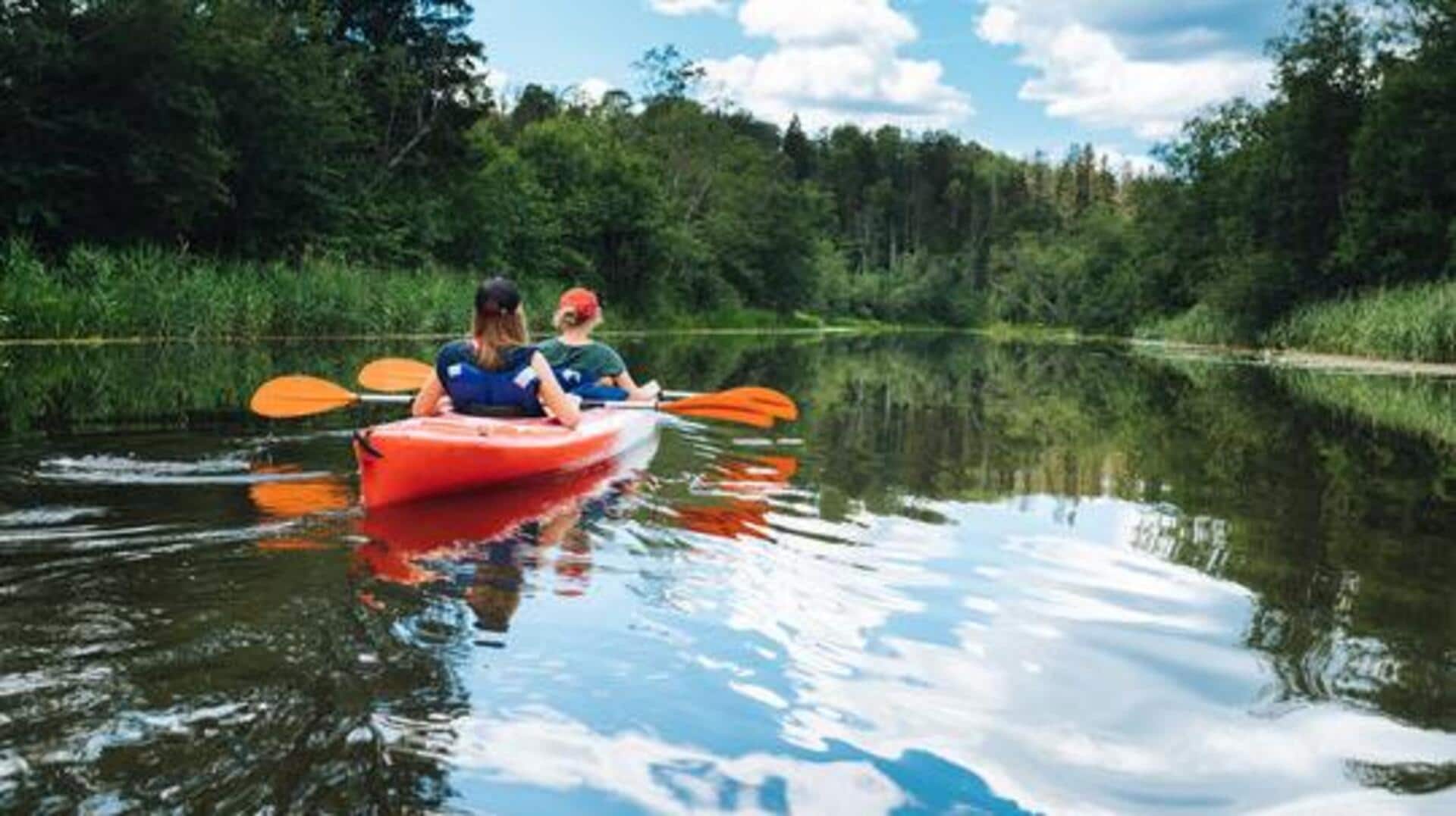 Canoe safaris: A dream adventure for wildlife lovers 