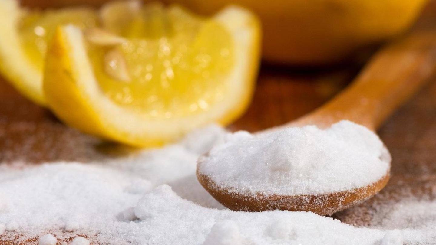 Baking soda and lemon exfoliate and bleach the skin Baking soda and lemon exfoliate and bleach the skin