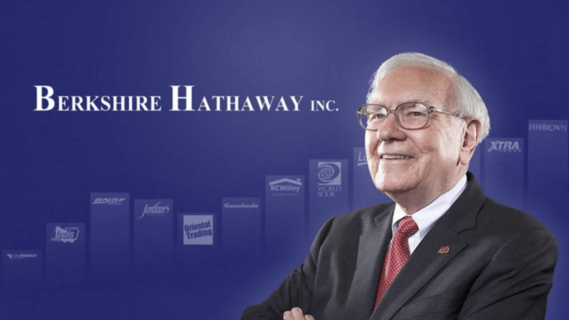 Berkshire Hathaway's cash tops $325B as Buffett sells more stock