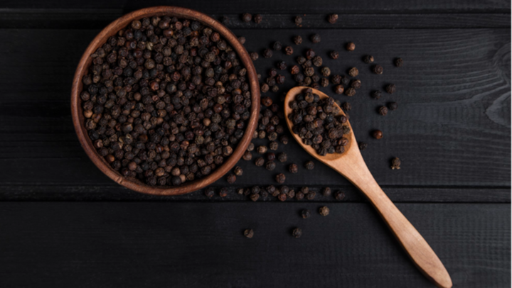 5 lip-smacking recipes using black pepper that you must try