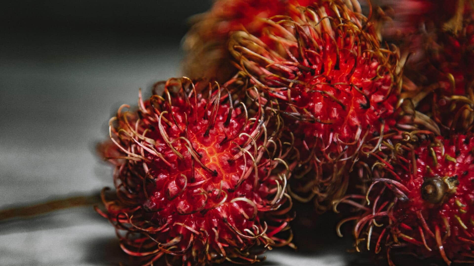 Cactus pear v/s rambutan: Which fruit is healthier?