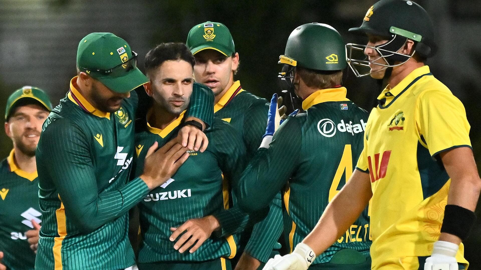 South Africa claim 98-run win over Australia in 1st ODI South Africa claim 98-run win over Australia in 1st ODI