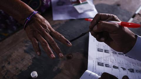 Maharashtra voters allege marker pens used instead of indelible ink 