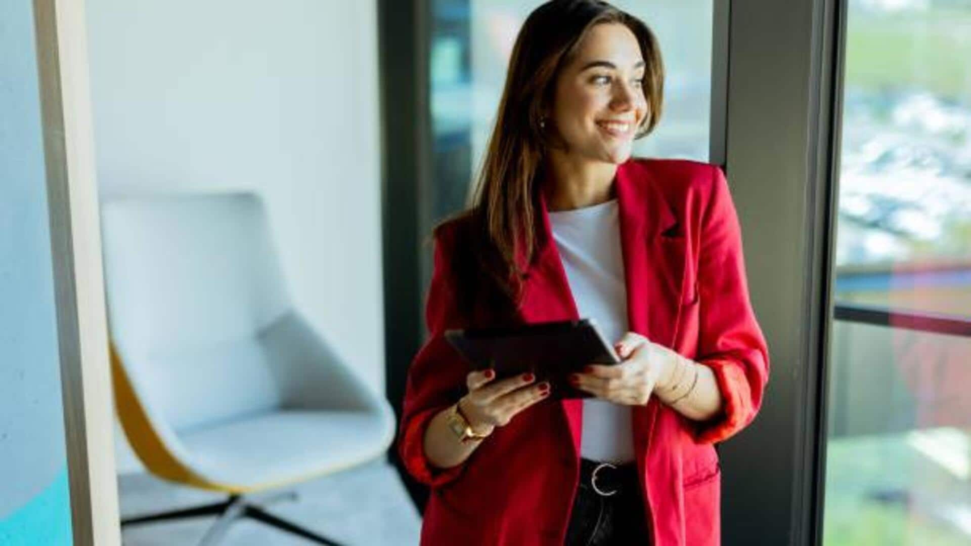 How to pair blazers with casual wear
