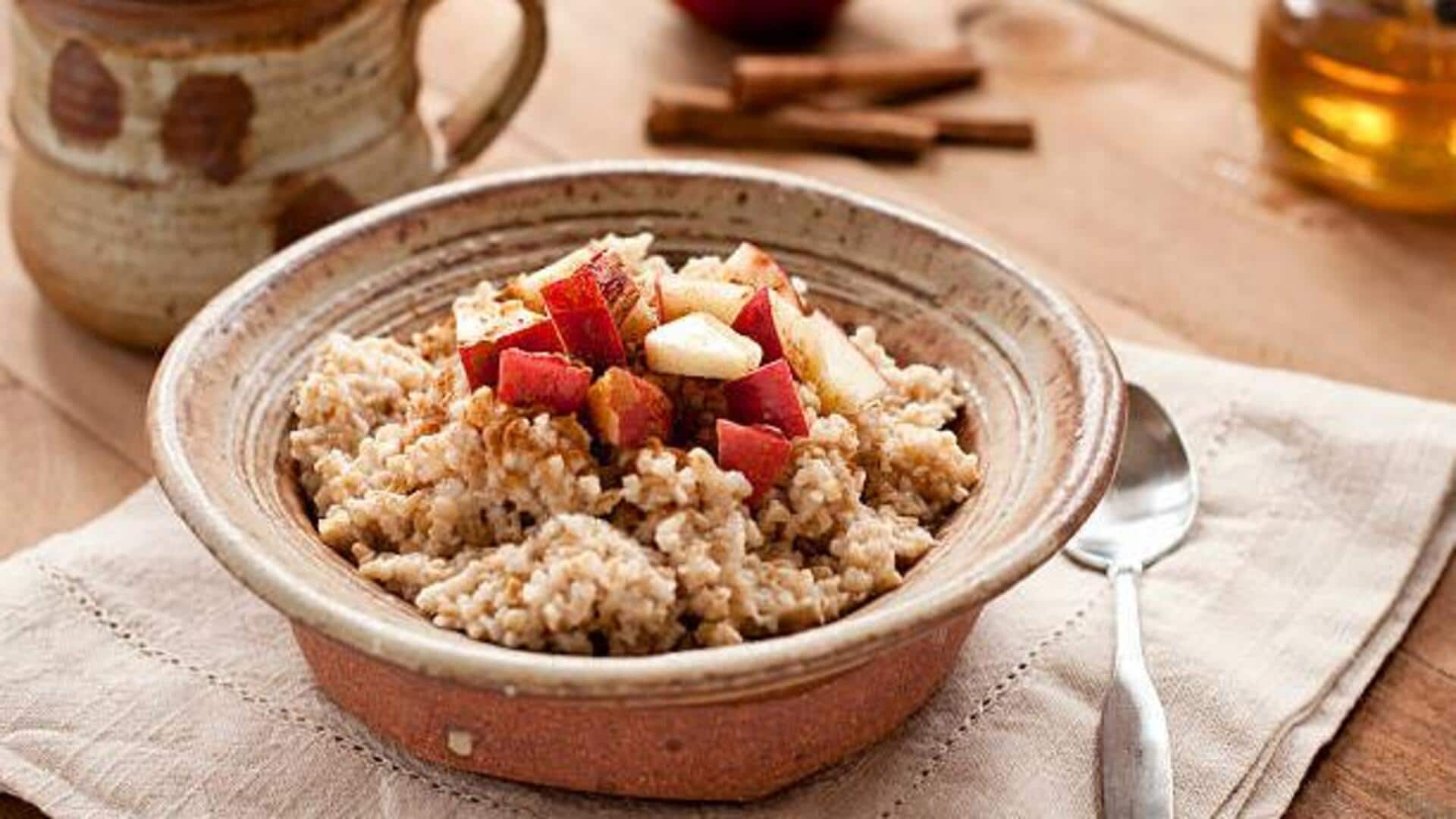 Morning comfort bowl: Apple-cinnamon oatmeal 