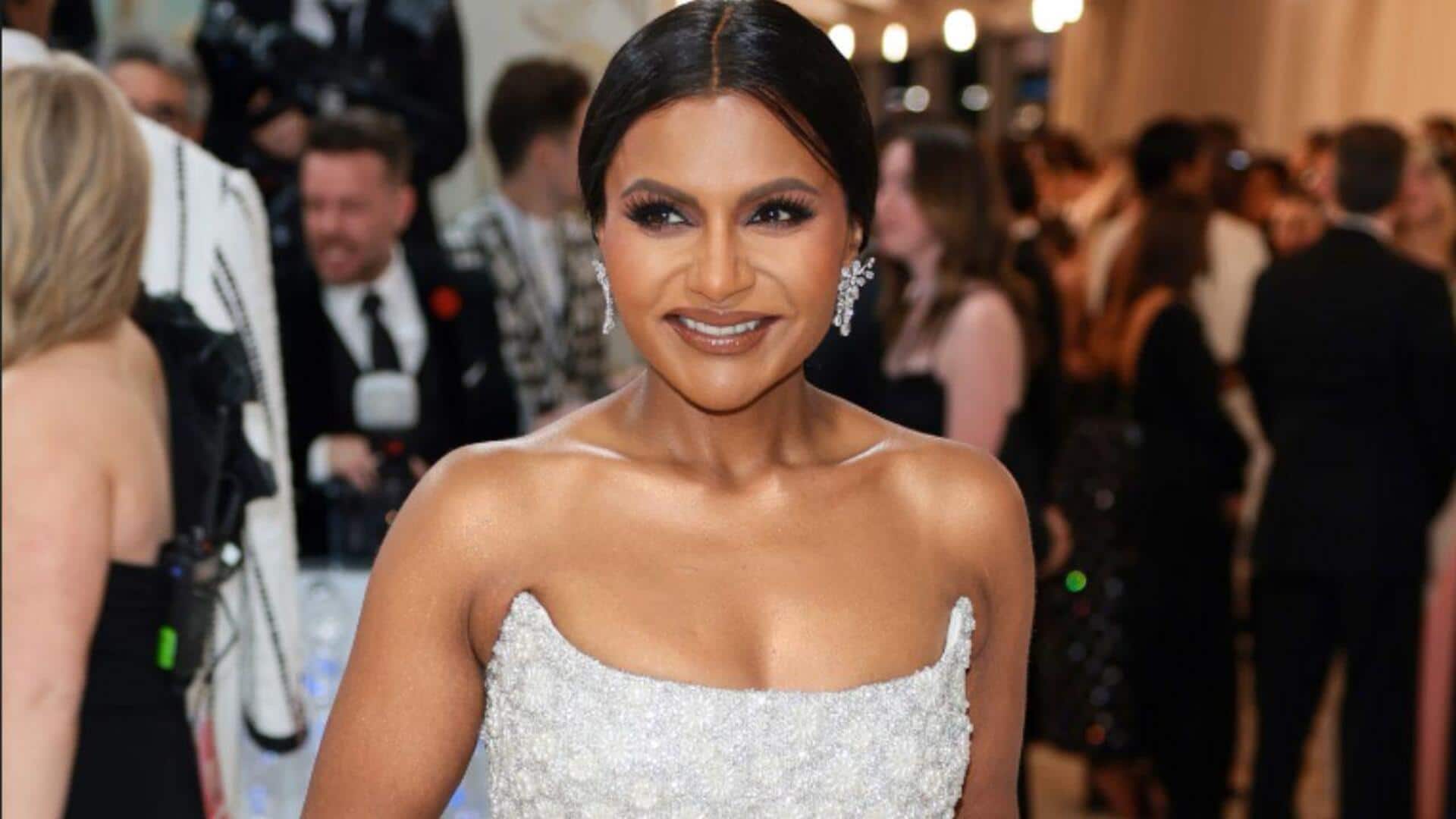 Por qué el estilo de comedia de Mindy Kaling se siente tan identificable Por qué el estilo de comedia de Mindy Kaling se siente tan identificable