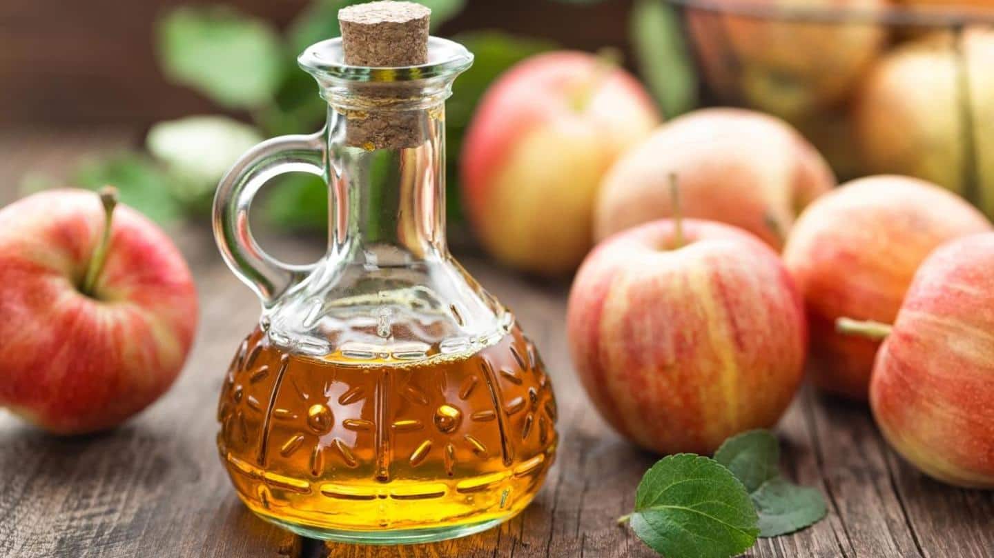 Apple Cider Vinegar contains acids that may dissolve the mole Apple Cider Vinegar contains acids that may dissolve the mole
