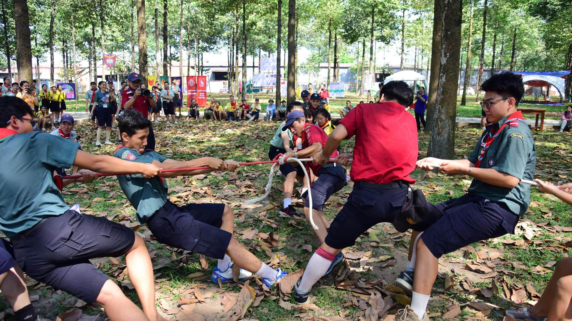 5 fun outdoor games to bring your team together