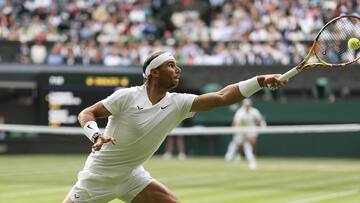 2022 Wimbledon: Rafael Nadal reaches fourth round