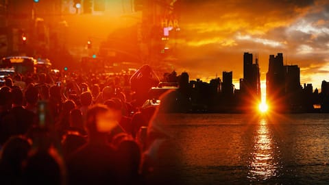 What's the rare reverse Manhattanhenge occurring in NYC on Thursday