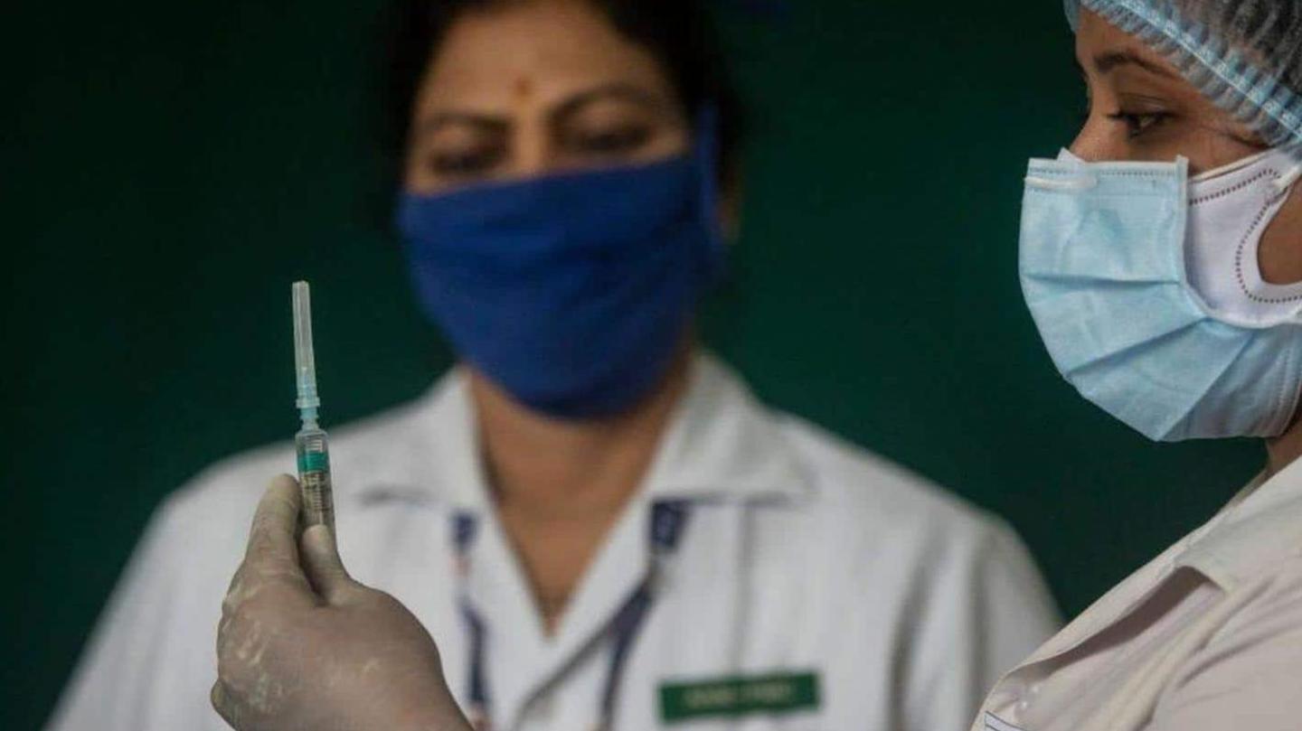 First jab numbers below 50% in 49 districts: Report First jab numbers below 50% in 49 districts: Report