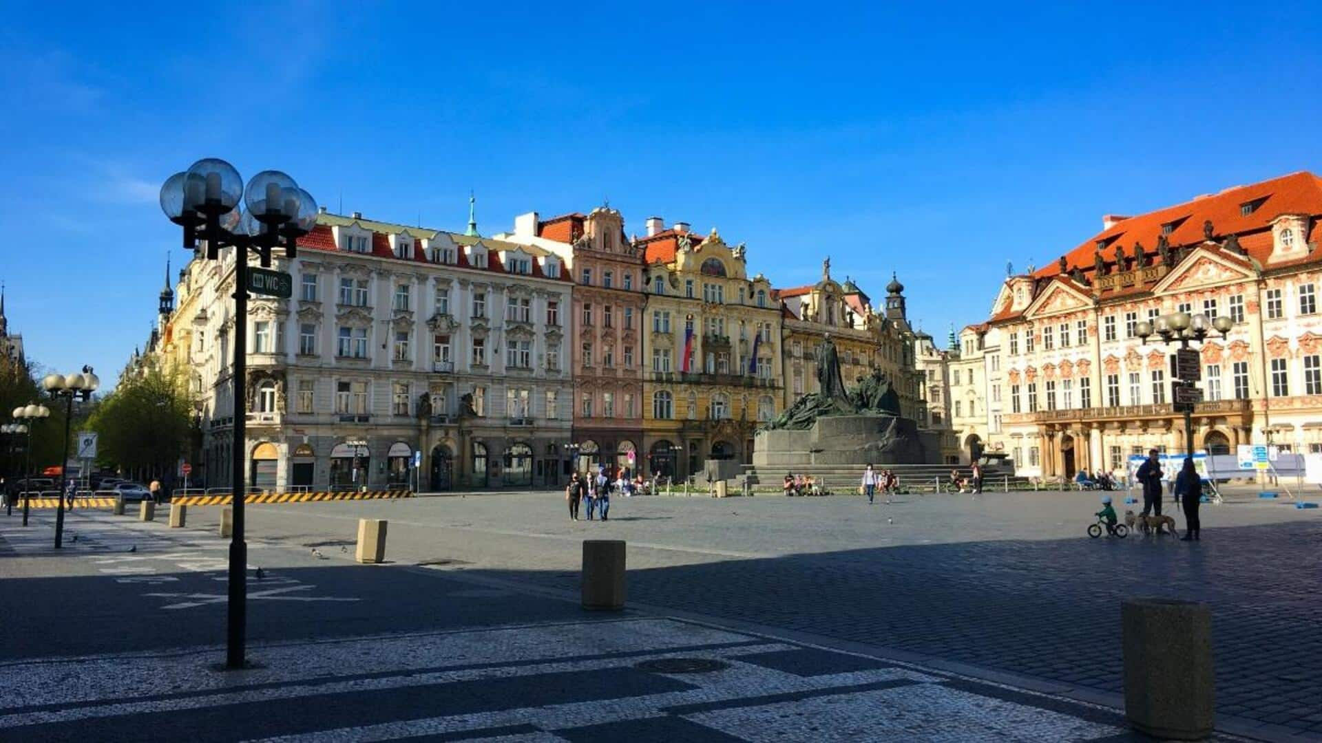 Unveiling myths of Prague's public squares