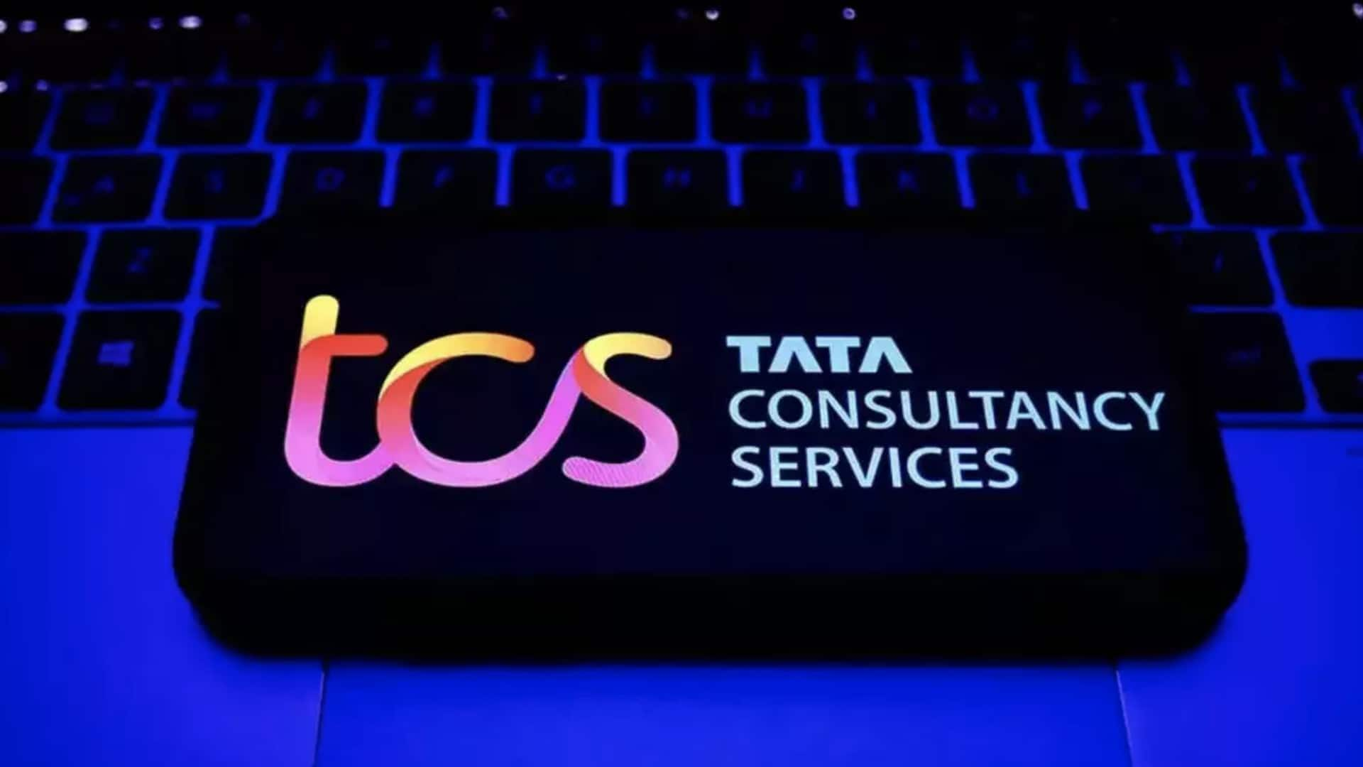 TCS cuts bonus pay by 40% on tepid business demand