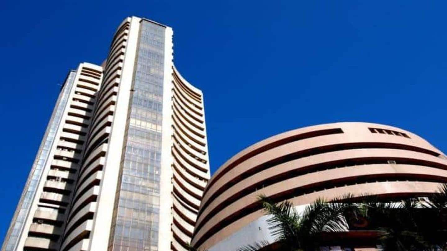 Sensex plunges 525 points on global sell-off