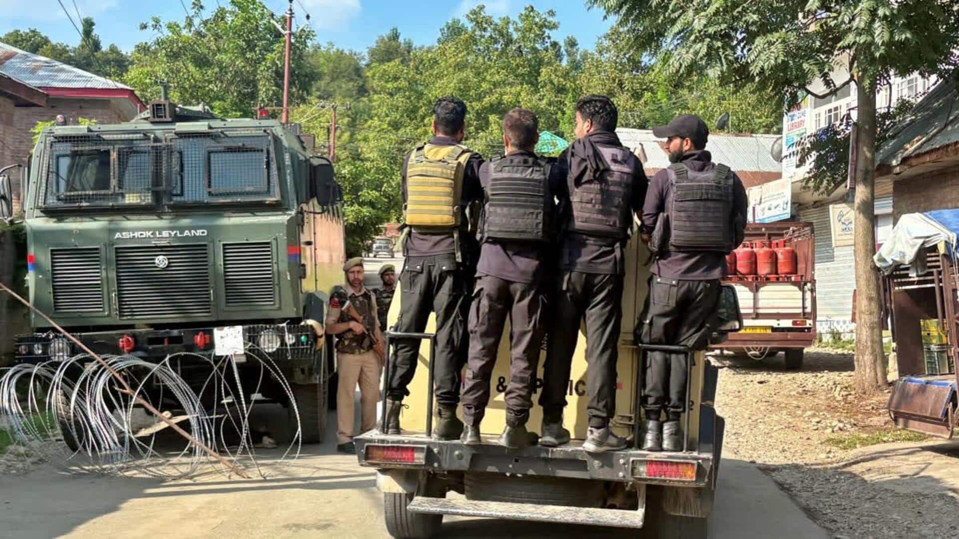 J&K: El tiroteo estalla en Kishtwar; 2-3 terroristas paquistaníes escondidos J&K: El tiroteo estalla en Kishtwar; 2-3 terroristas paquistaníes escondidos