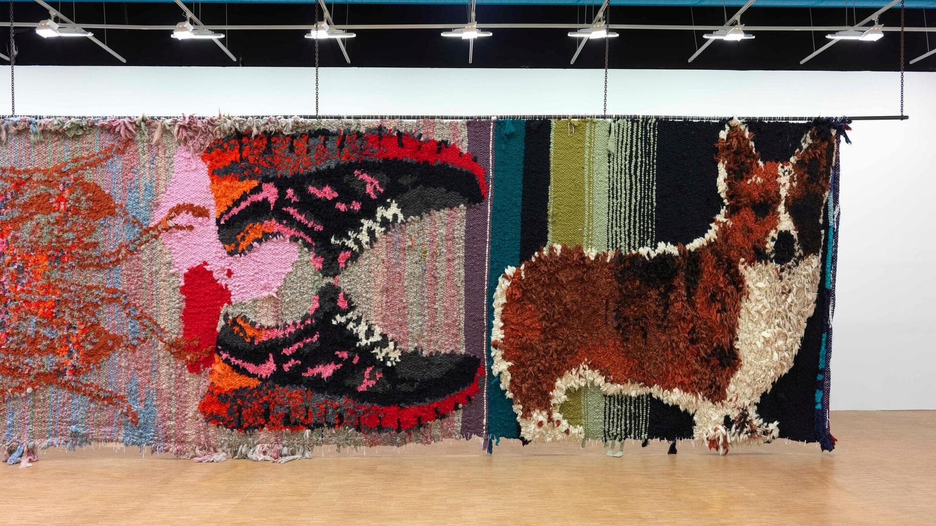 Discover the art of tapestry Discover the art of tapestry