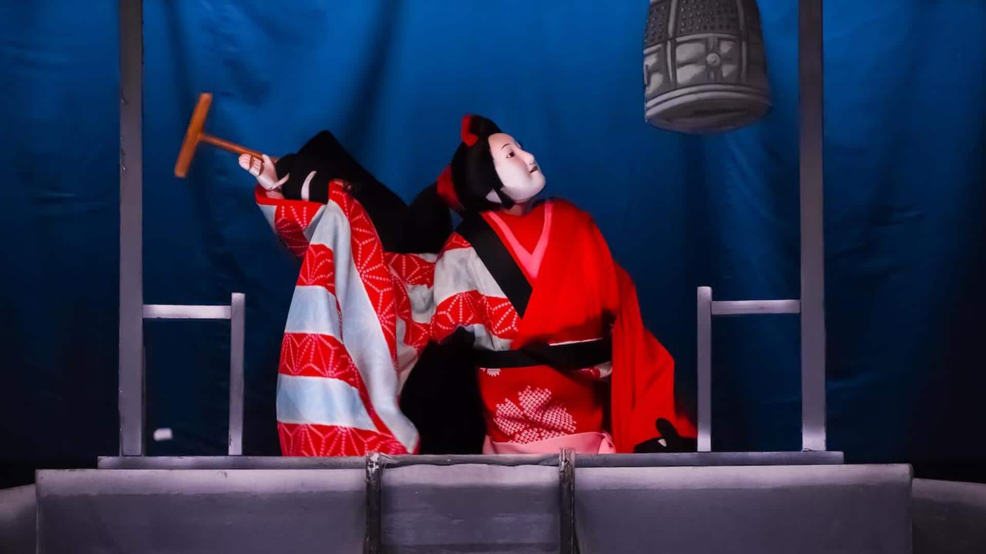 All about traditional Japanese puppet theater, bunraku
