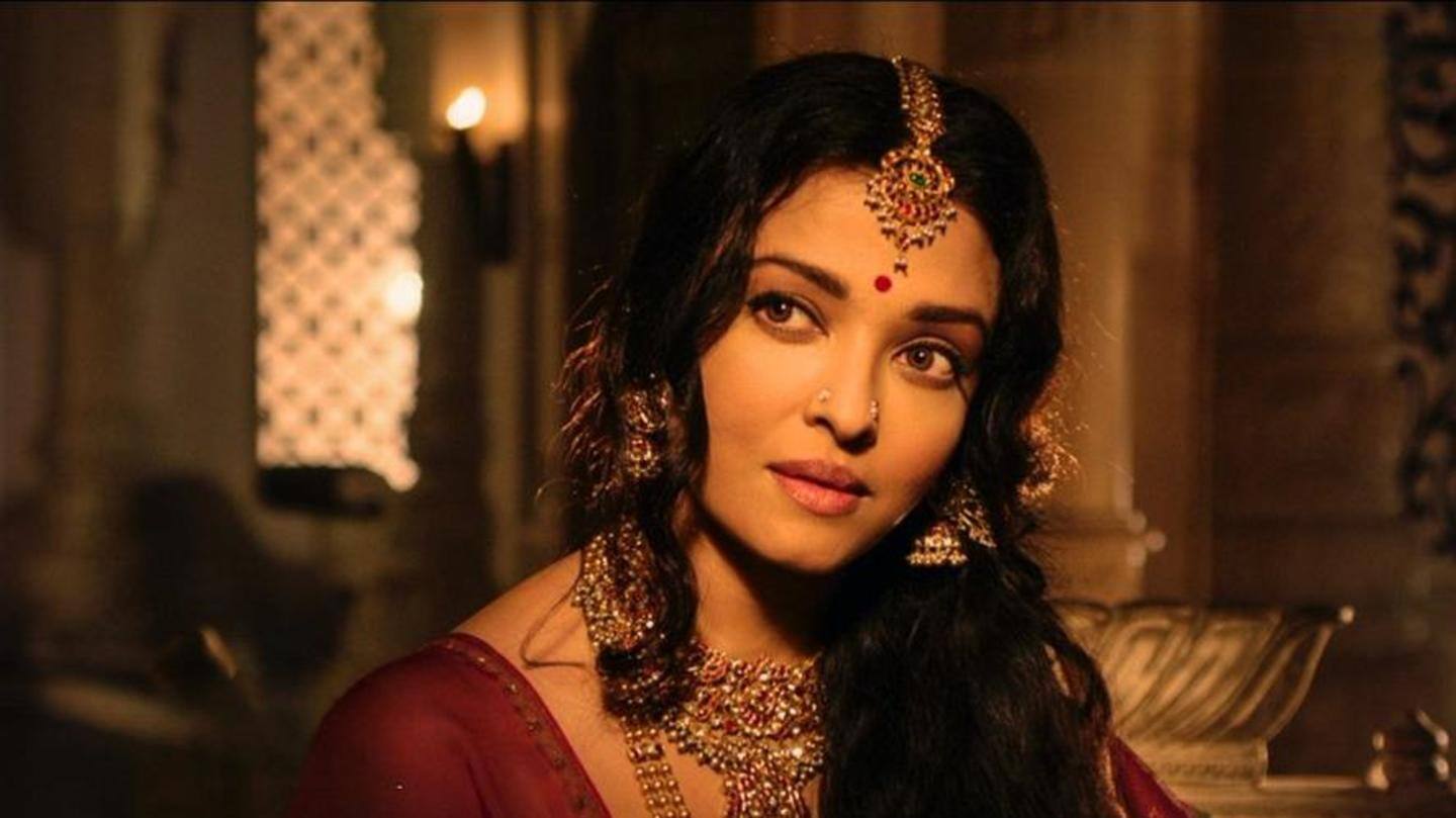 Times when Aishwarya's pictures from 'Ponniyin Selvan-I' set went viral