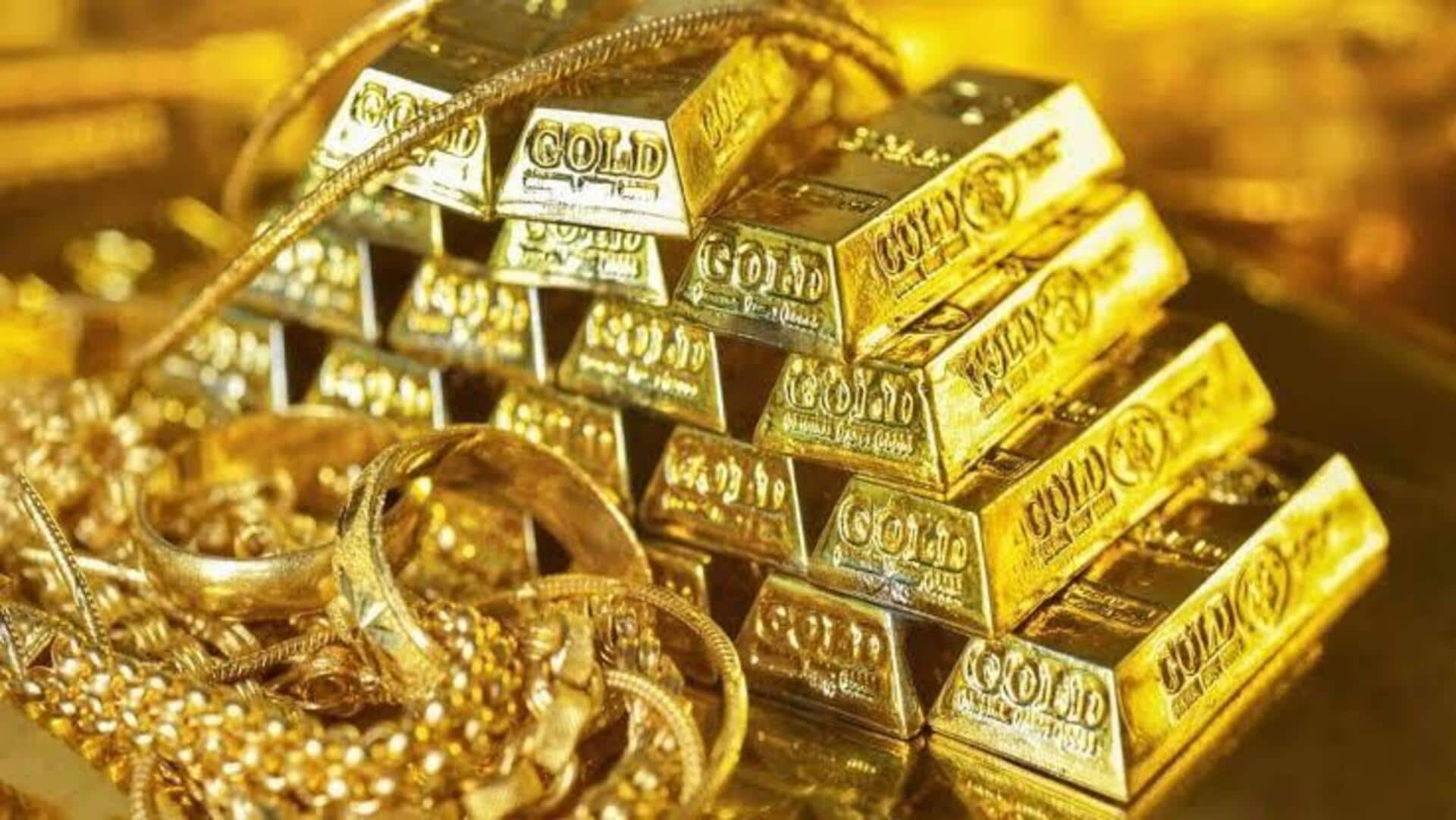 Gold falls as US inflation data fuels Fed rate-hike bets