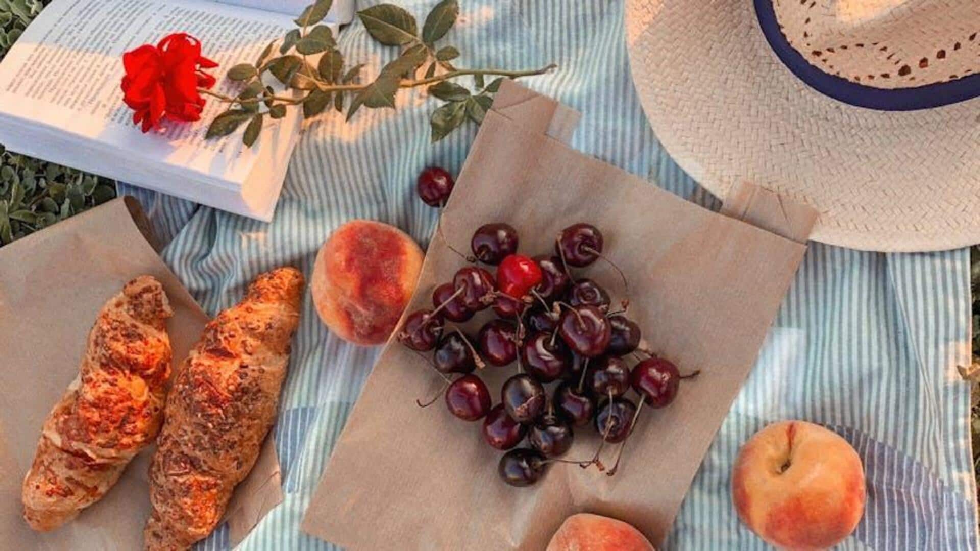 Experience the charm of a Parisian picnic lunch Experience the charm of a Parisian picnic lunch