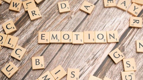 5 traits of emotionally intelligent individuals