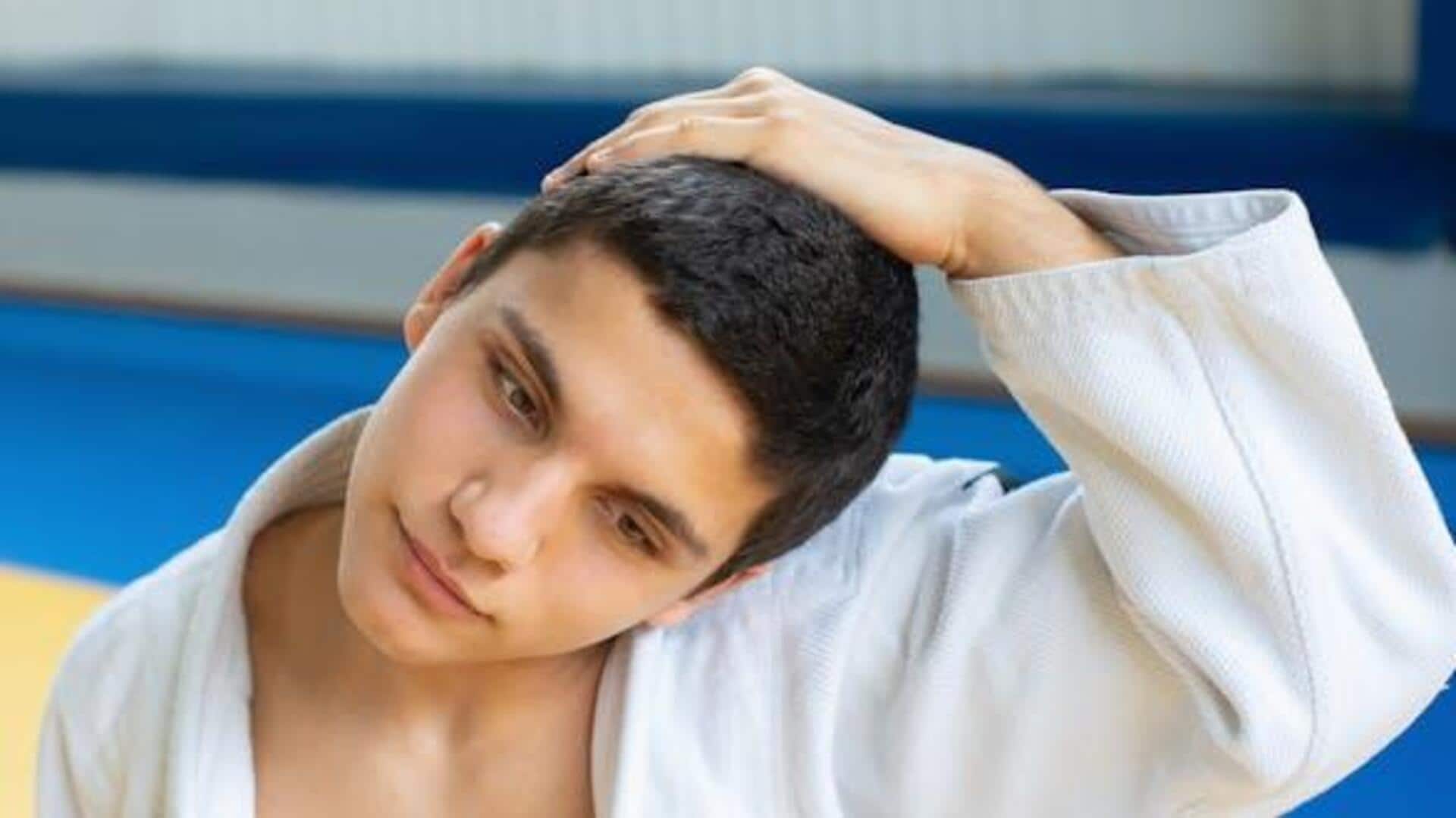 Stiff neck? These exercises may help Stiff neck? These exercises may help