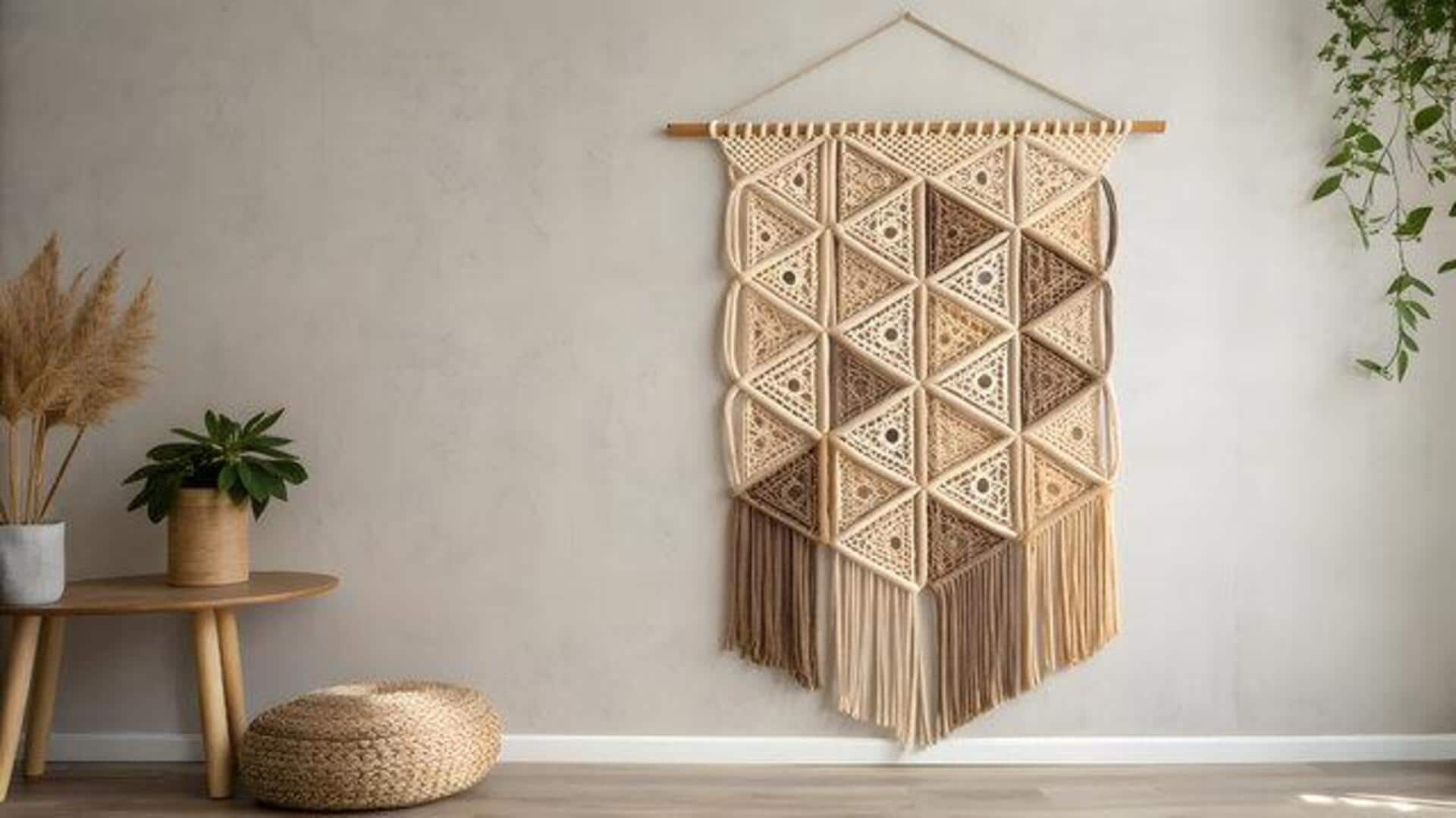 How to make fabric wall hangings at home