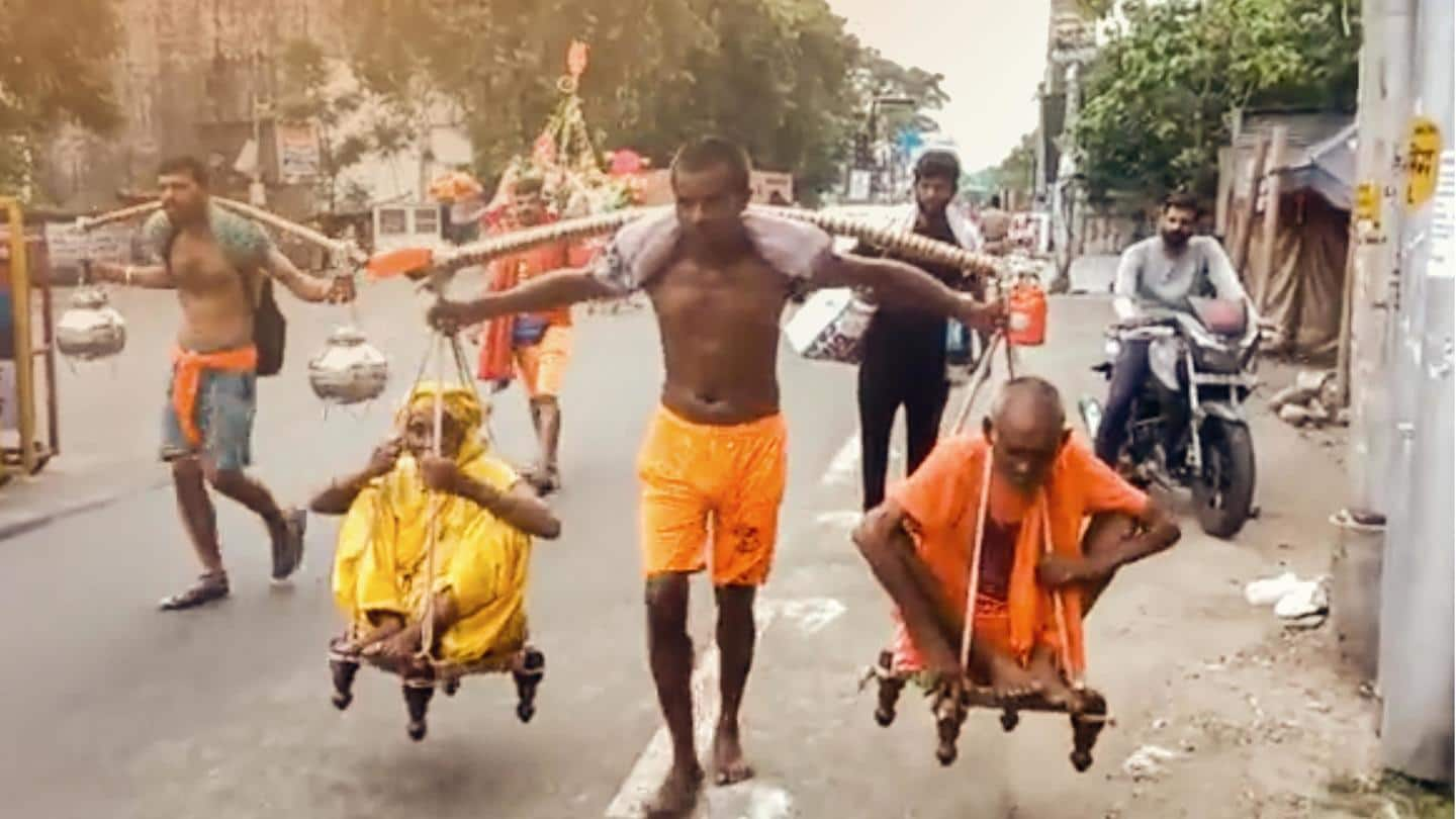 Man carries parents for 'Kanwar Yatra,' internet is all praises