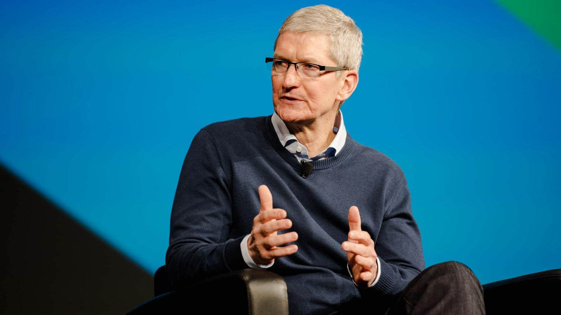 Apple CEO in China to discuss AI, supply chain issues