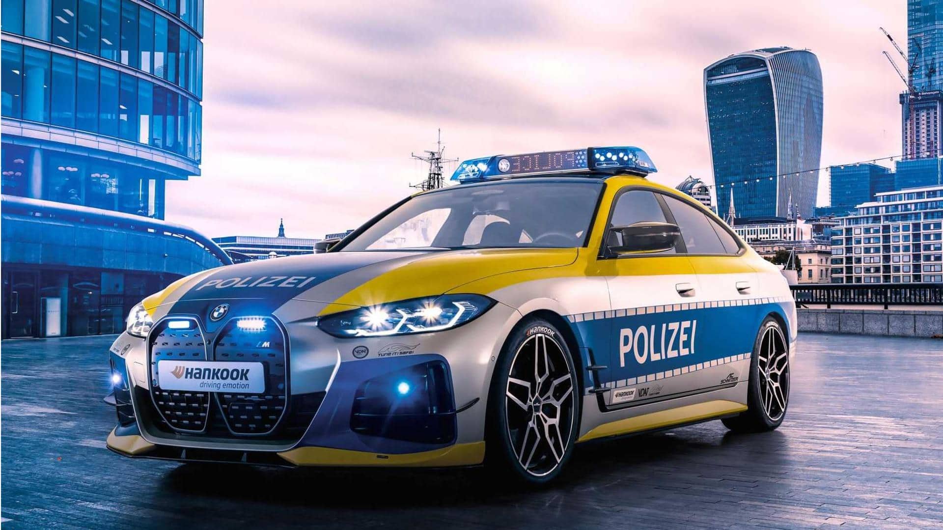 BMW i4 arrives as a police car in Germany