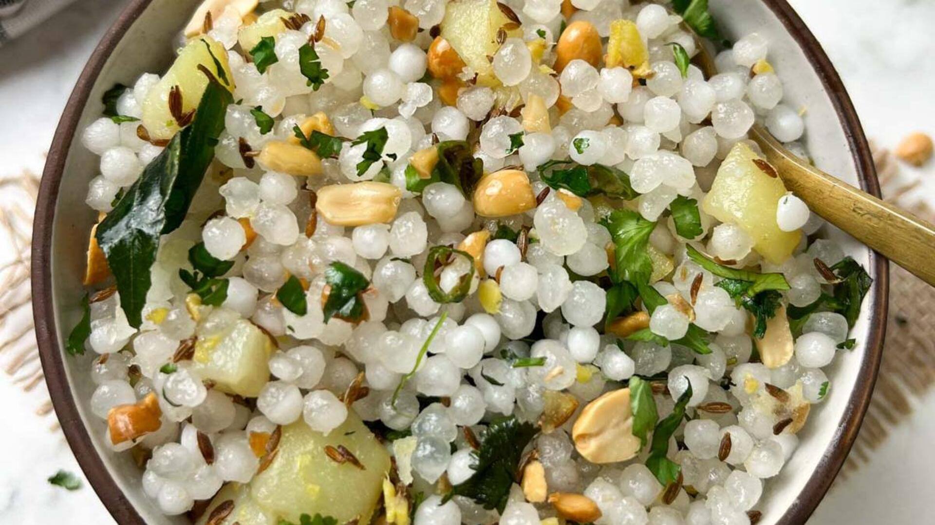 Here's why sabudana khichdi is a must-try street breakfast dish 