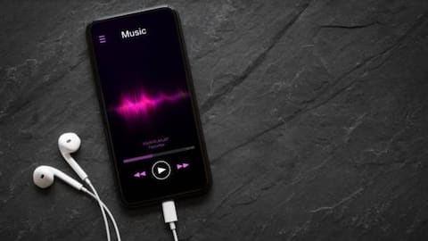 Create custom music playlists with these AI tools 