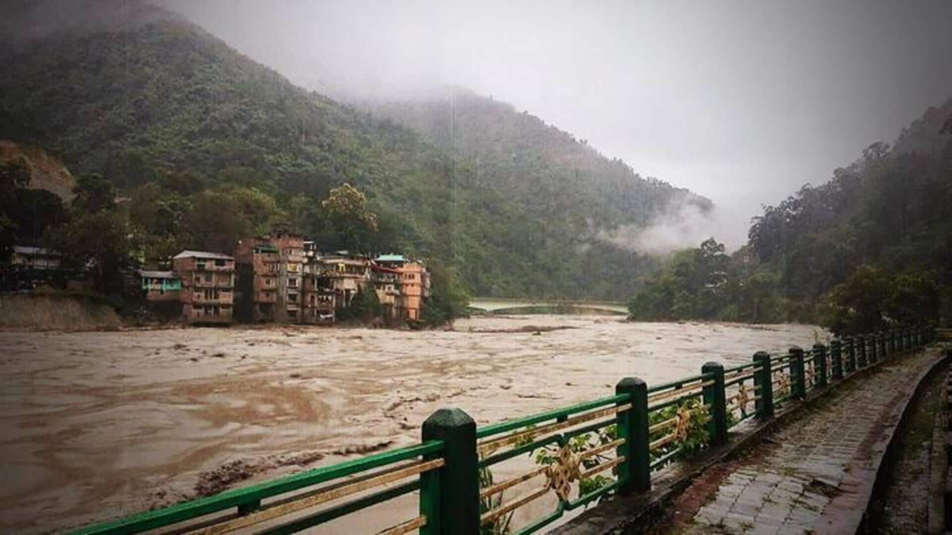 Sikkim: Heavy rain causes landslides; swollen Teesta leaves hundreds homeless