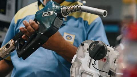 Indian oil firms losing ₹20 on diesel per liter