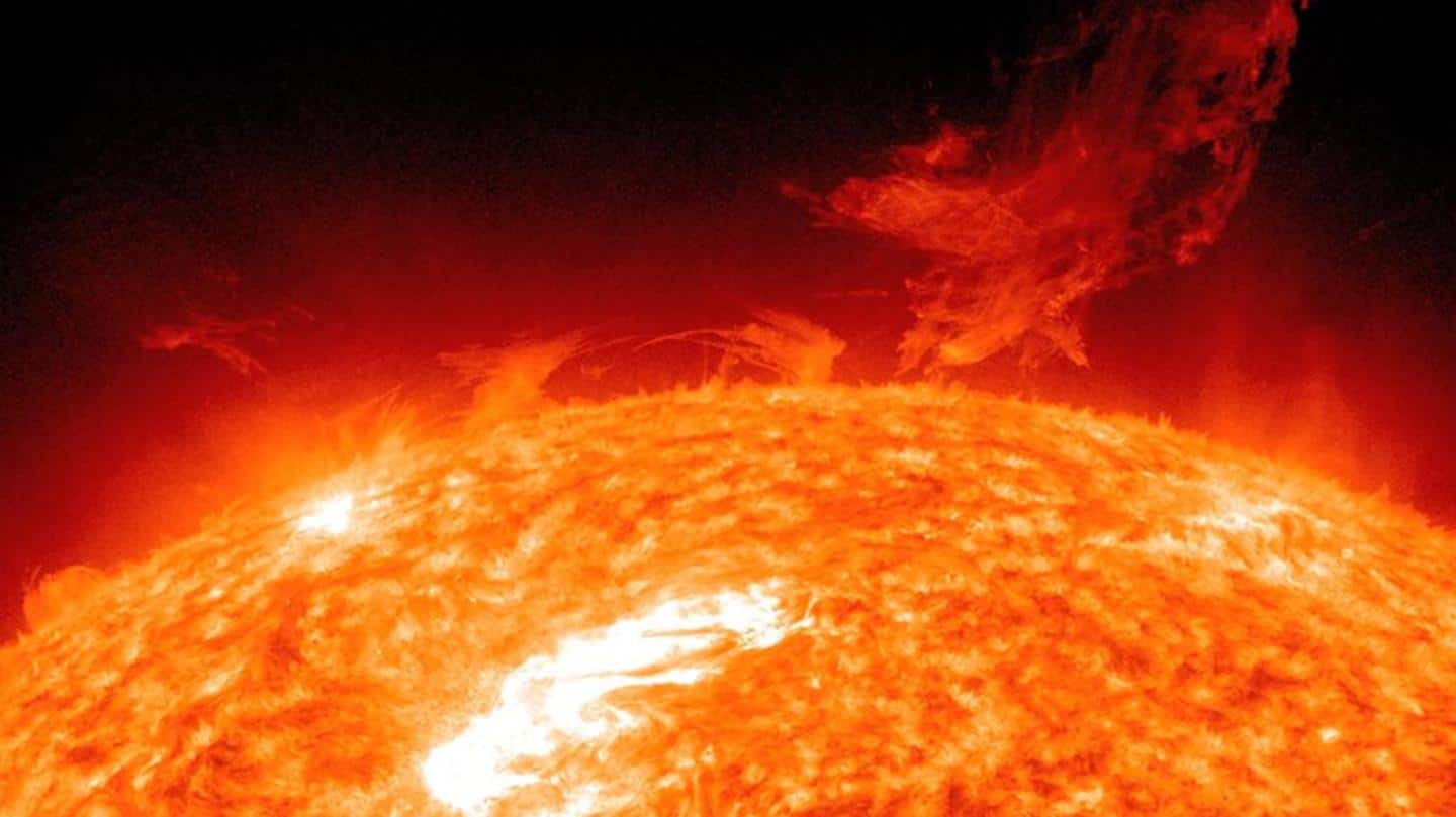 Giant eruption occurs on the Sun; might caught geomagnetic storms