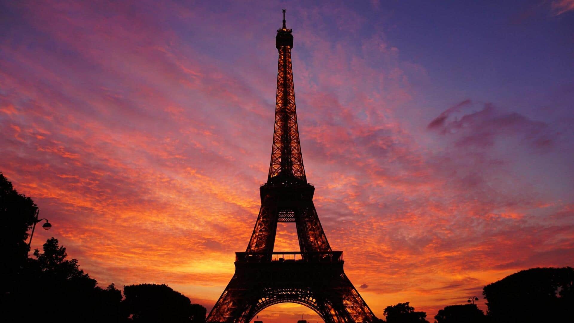 Top recommendations for a beautiful Parisian sunset picnic
