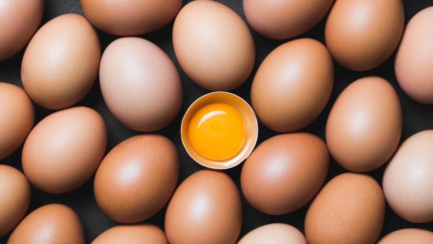 Whole eggs are loaded with vitamins and minerals Whole eggs are loaded with vitamins and minerals