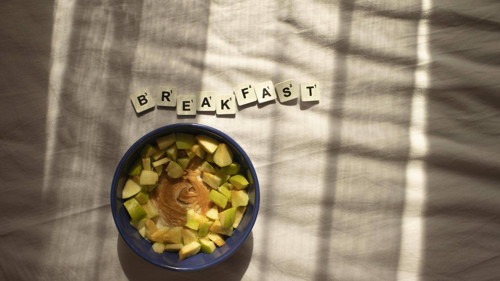Why green apple and peanut butter make the best snack