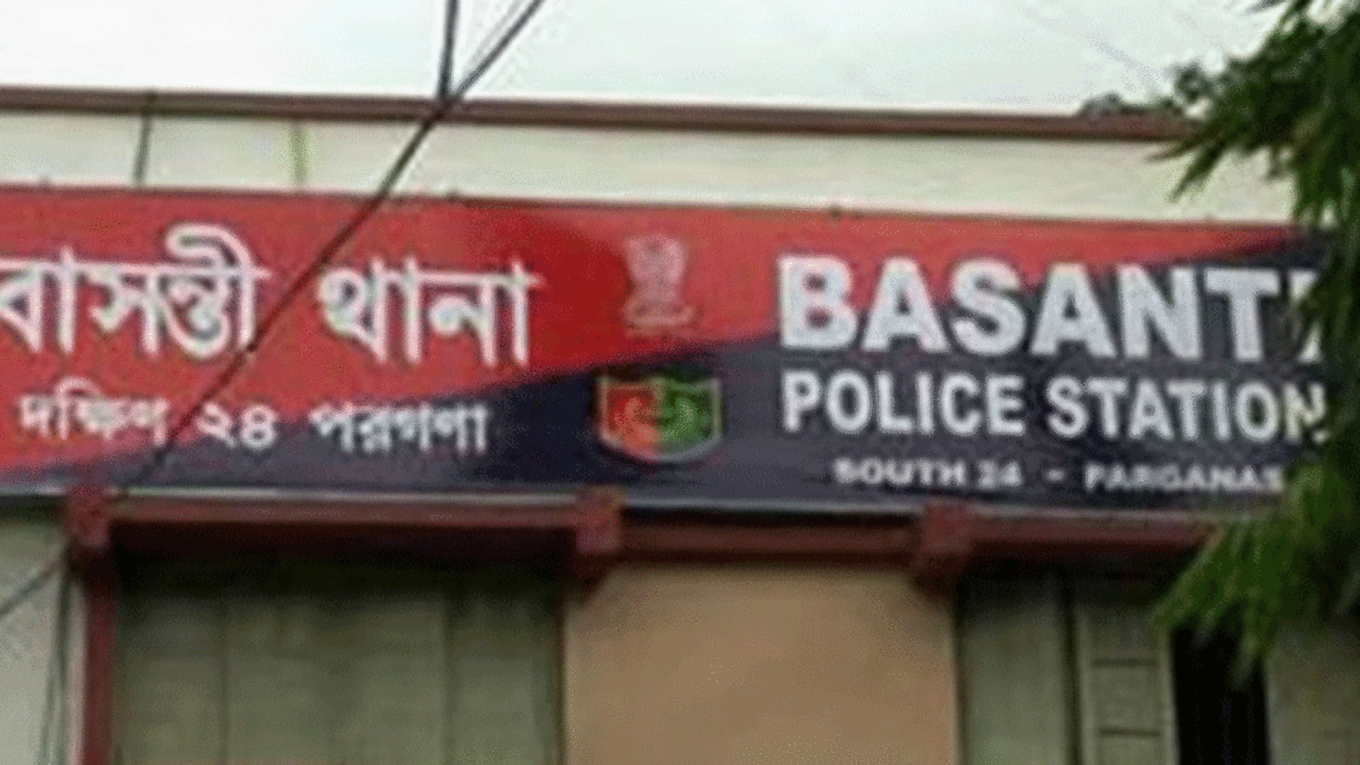 Bengal man beheads sister-in-law, parades severed head before surrendering Bengal man beheads sister-in-law, parades severed head before surrendering