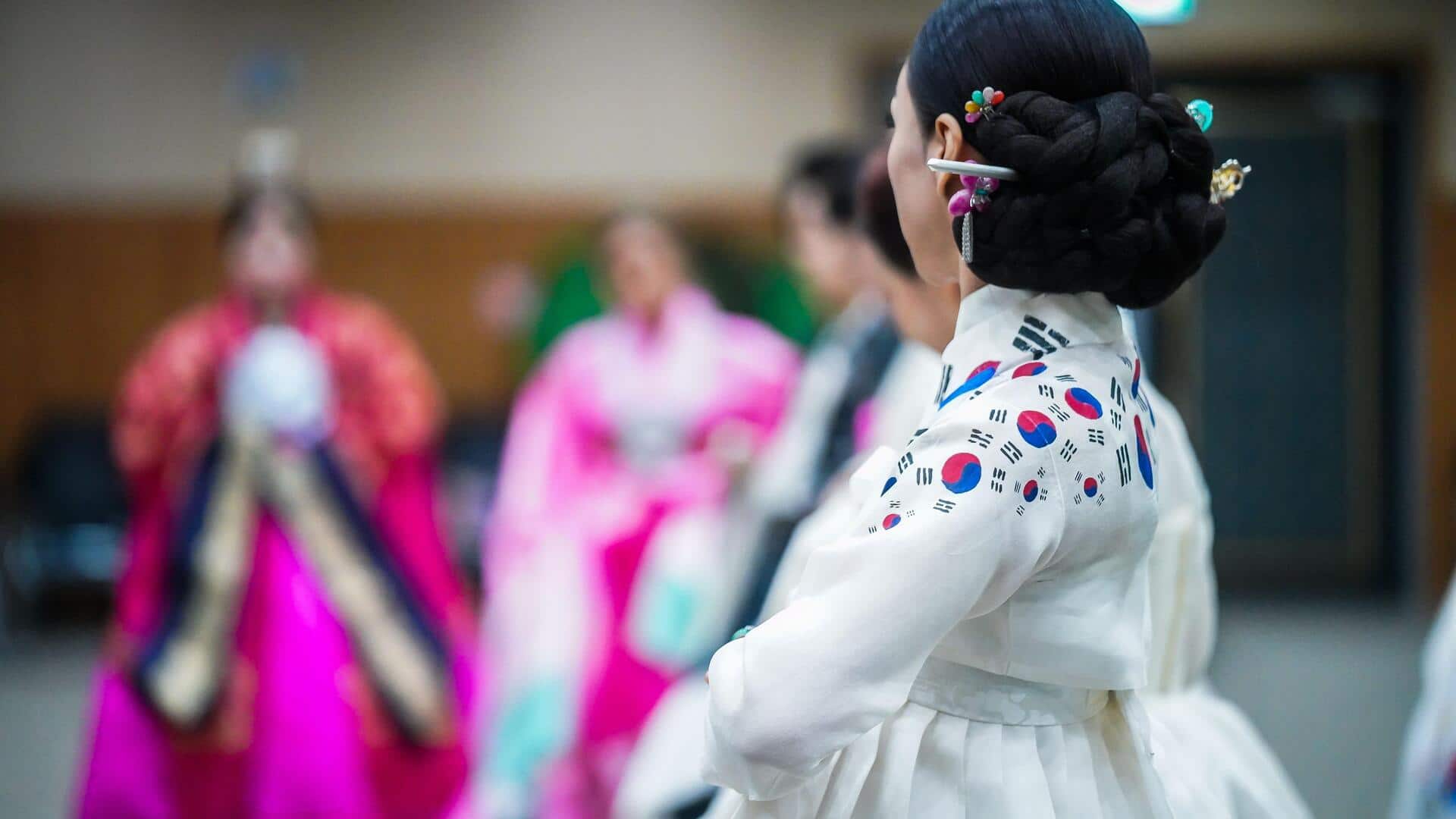 What makes Korean weddings so unique