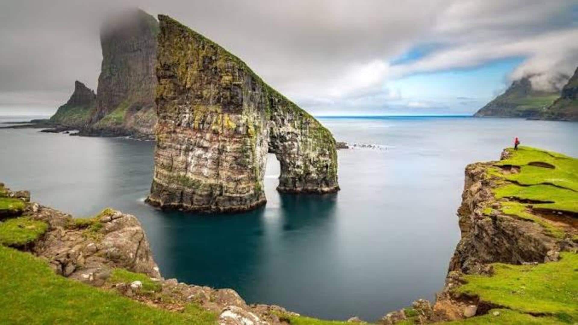 Discover the scenic beauty of the Faroe Islands on horseback 