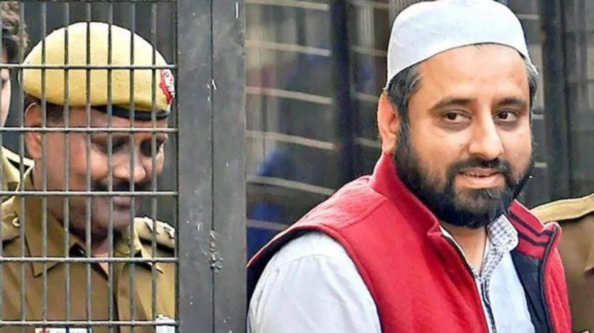 FIR against AAP's  Amanatullah for leading mob attack against police  