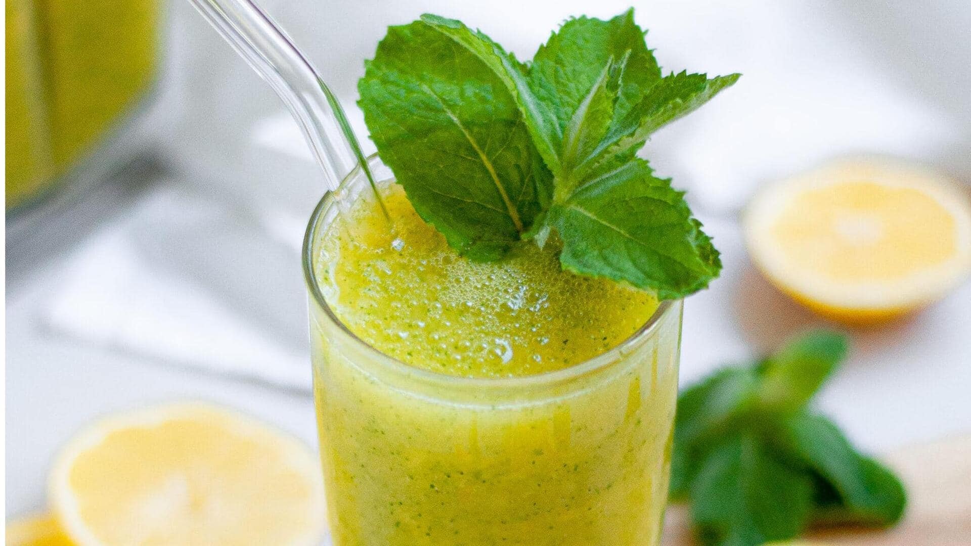 How to make refreshing mango-mint drink