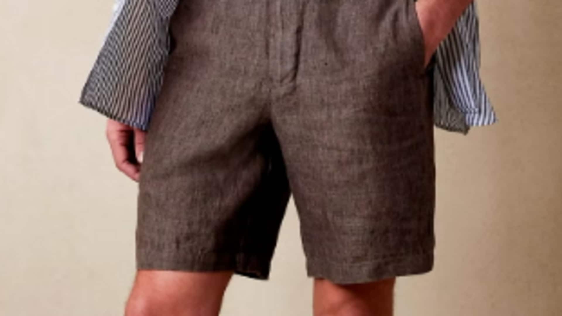 5 styles that pair perfectly with linen shorts