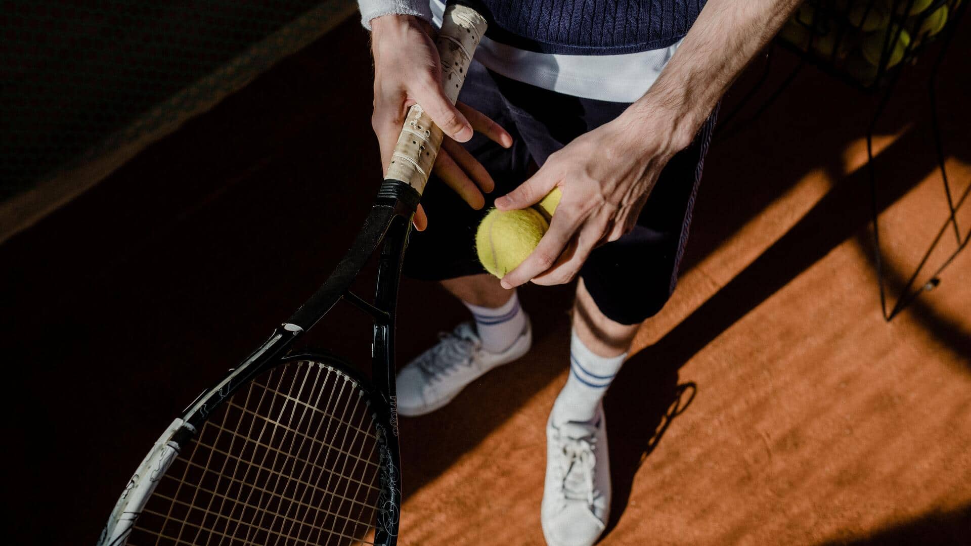 Give your wrists a break with this tennis ball exercise